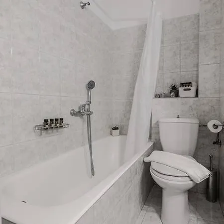 Thanos Luxury * Volos